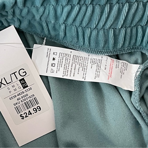 Weekend Edition Jogger Pants - Picture 7 of 9